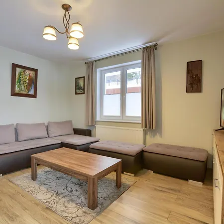 Navyblue Z Widokiem Na Gory *