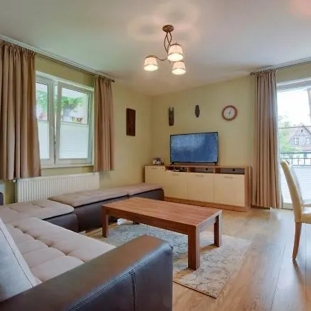 Navyblue Z Widokiem Na Gory 스클라르스카포렘바